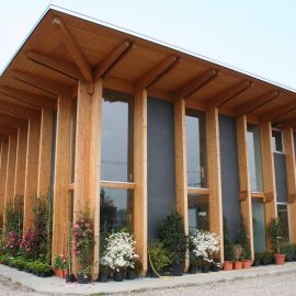 Edificio in legno adibito a serra (MI)